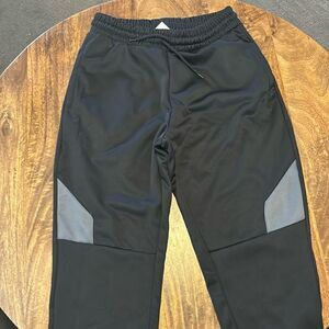 Epic Sports Epicool Unisex Block Warm Up Fitted Jogger Pants Medium NWOT